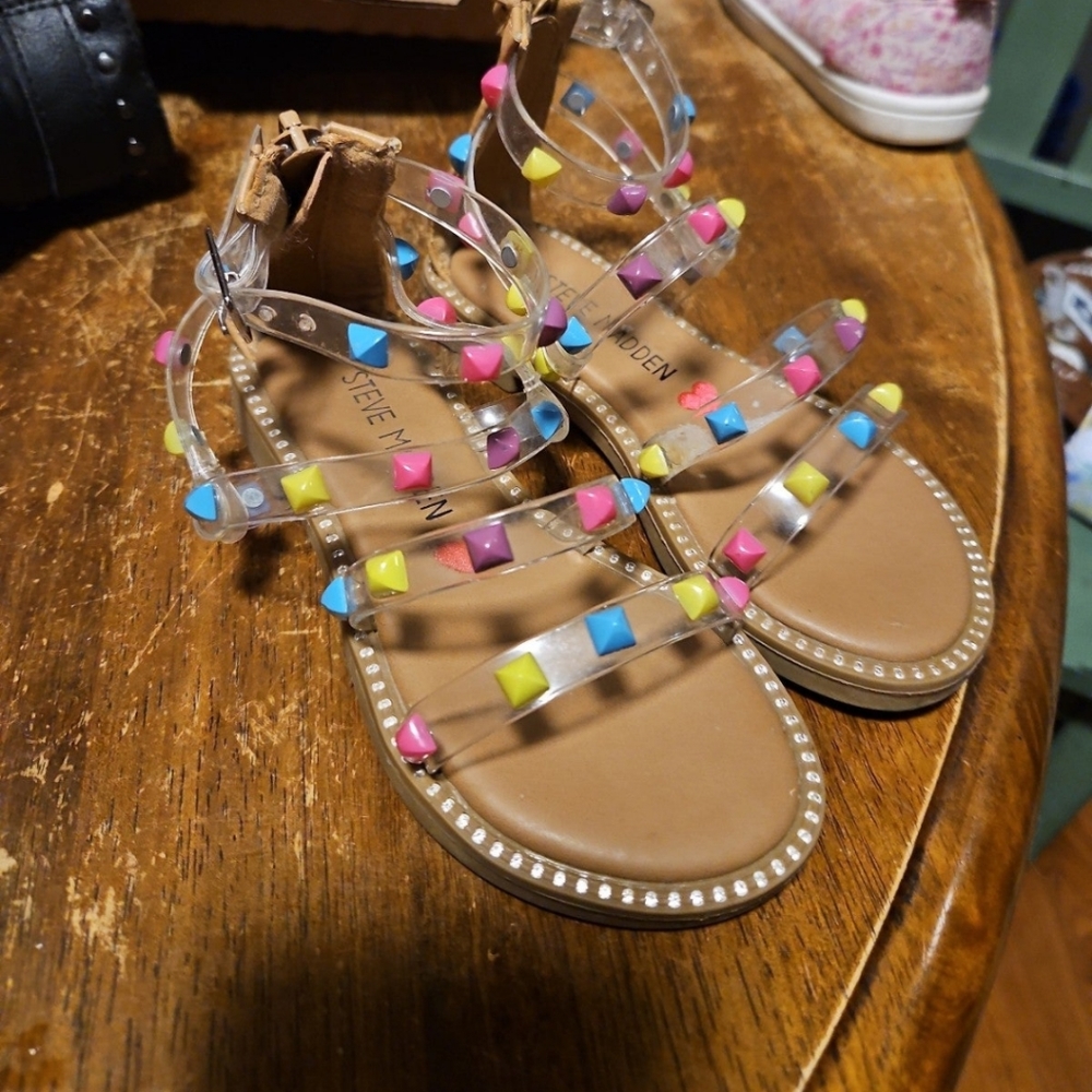 Steve Madden sandals size 8